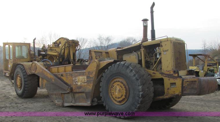 image for item F5682 1969 Caterpillar 627 twin engine motor scraper