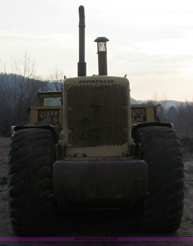 image for item F5682 1969 Caterpillar 627 twin engine motor scraper