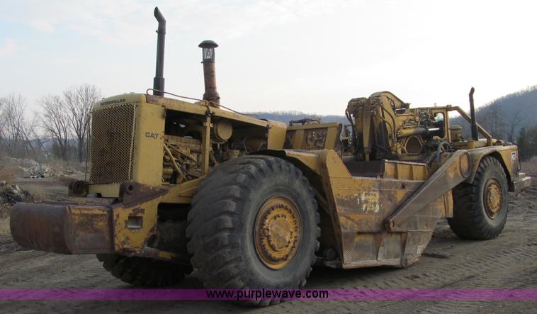 image for item F5682 1969 Caterpillar 627 twin engine motor scraper
