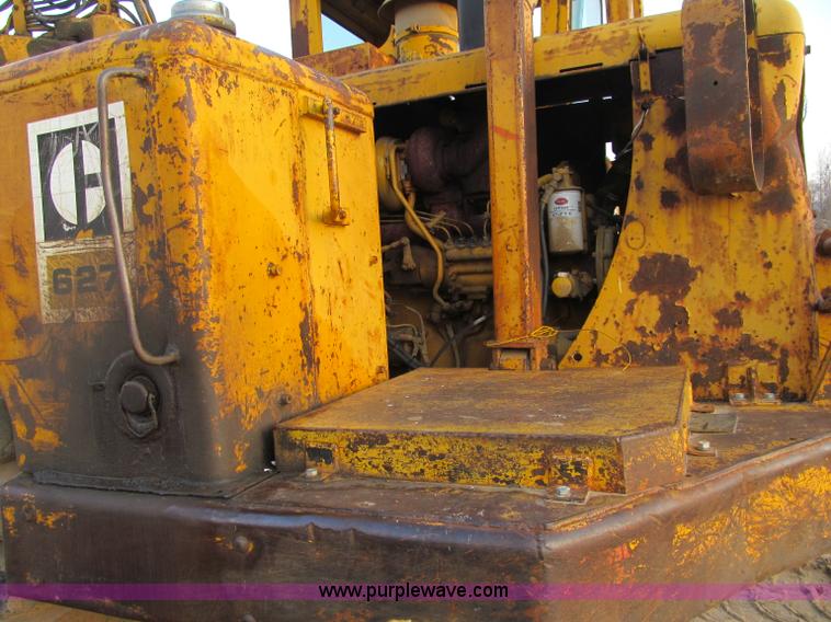 image for item F5682 1969 Caterpillar 627 twin engine motor scraper