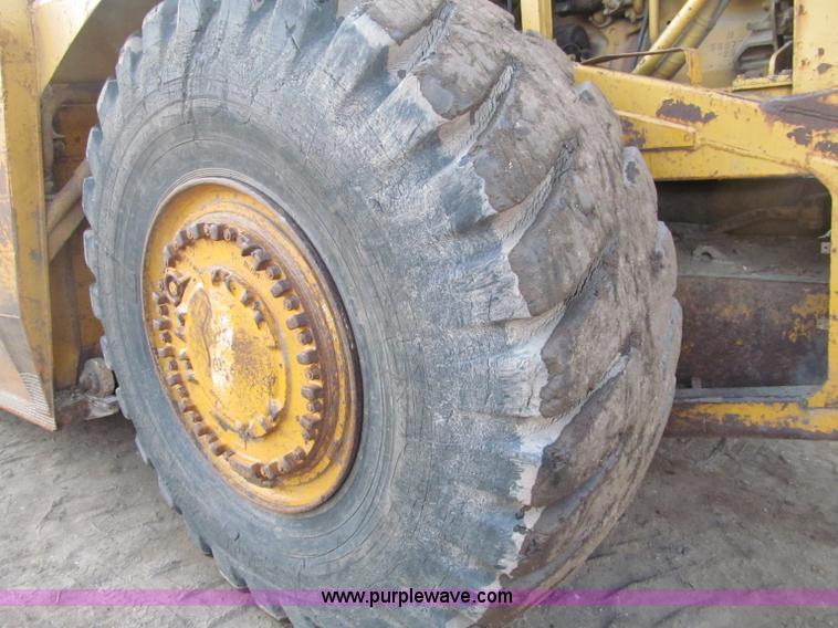 image for item F5682 1969 Caterpillar 627 twin engine motor scraper