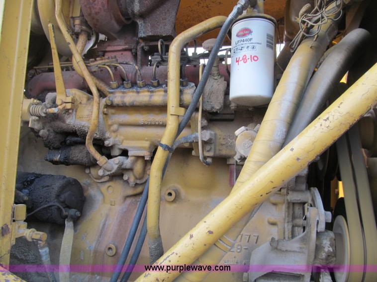 image for item F5682 1969 Caterpillar 627 twin engine motor scraper