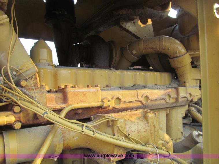 image for item F5682 1969 Caterpillar 627 twin engine motor scraper