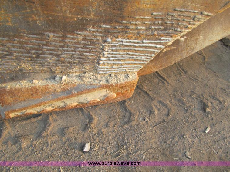 image for item F5682 1969 Caterpillar 627 twin engine motor scraper