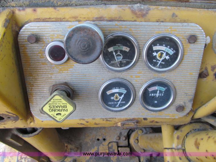 image for item F5682 1969 Caterpillar 627 twin engine motor scraper