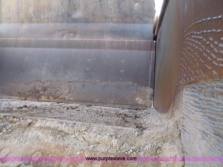 image for item F5682 1969 Caterpillar 627 twin engine motor scraper