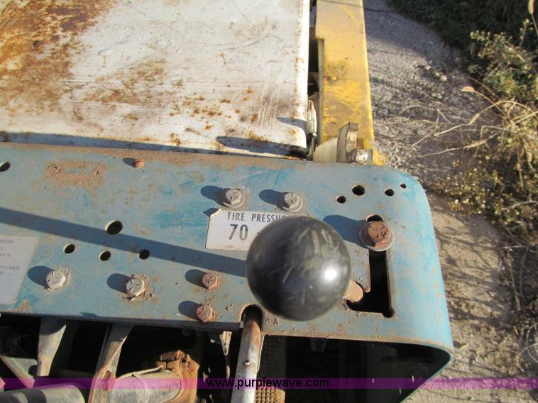 image for item F5683 Tennant 265 sweeper