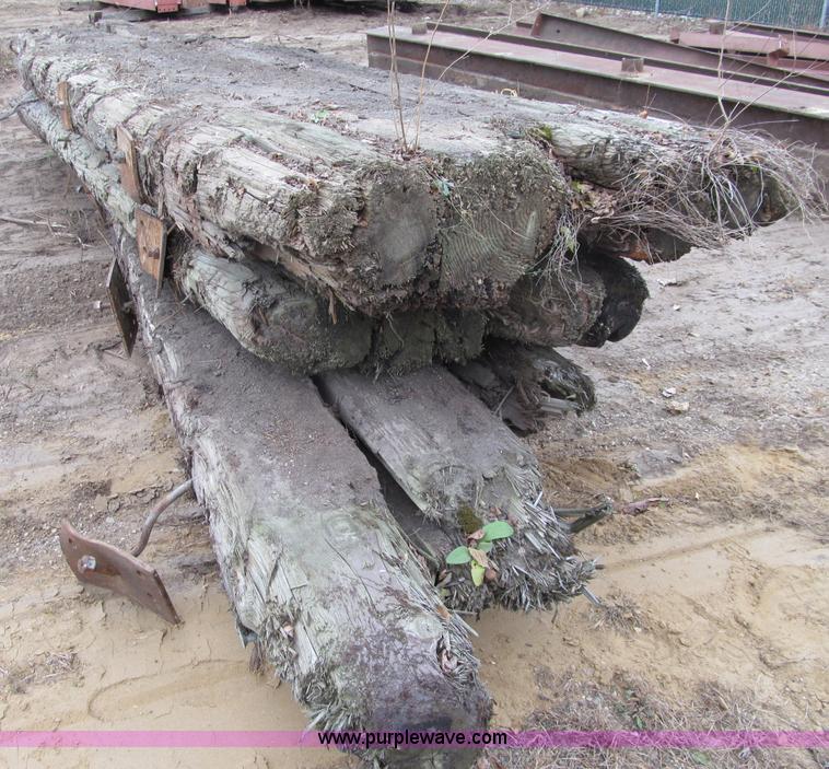 (3) swamp mats in Winona, MN Item F5704 sold Purple Wave