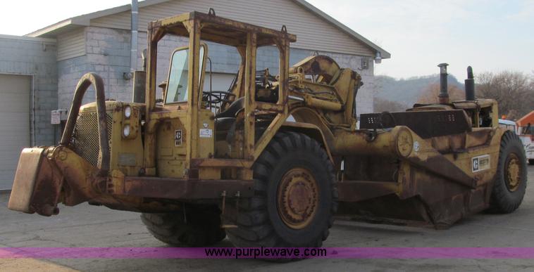 image for item F5709 1969 Caterpillar 627 twin engine motor scraper