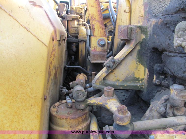 image for item F5709 1969 Caterpillar 627 twin engine motor scraper