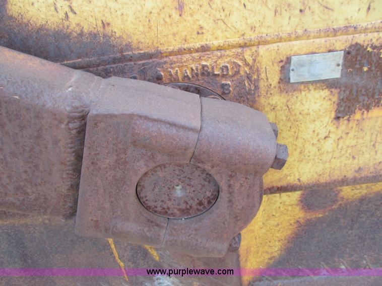 image for item F5709 1969 Caterpillar 627 twin engine motor scraper