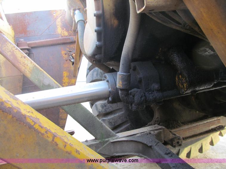 image for item F5709 1969 Caterpillar 627 twin engine motor scraper