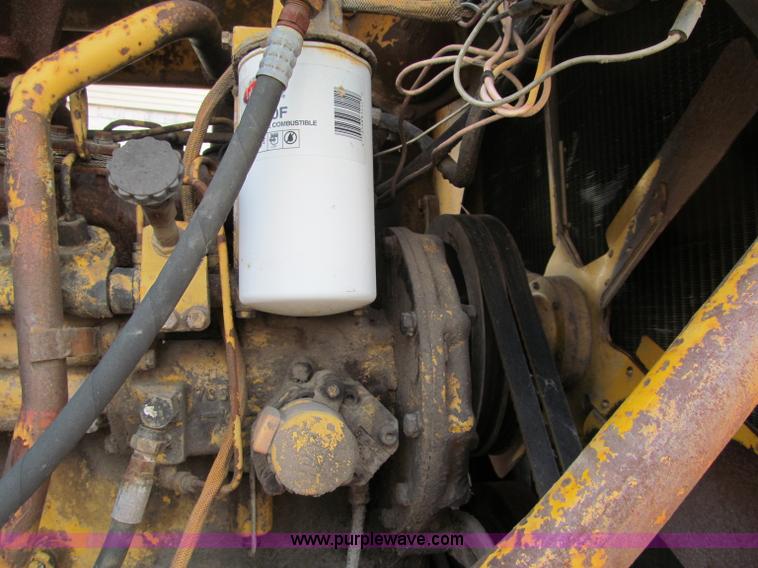 image for item F5709 1969 Caterpillar 627 twin engine motor scraper