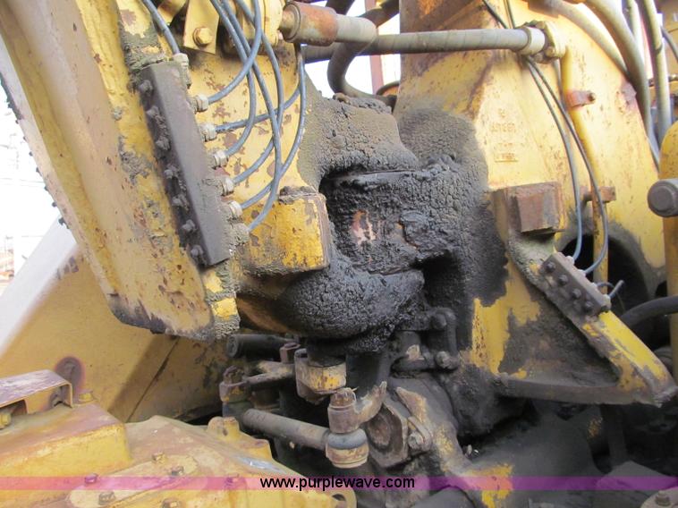 image for item F5709 1969 Caterpillar 627 twin engine motor scraper