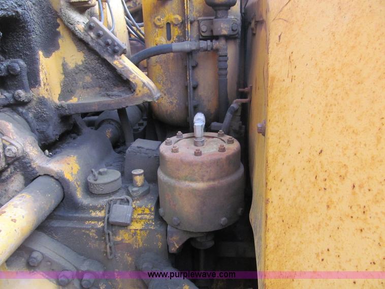 image for item F5709 1969 Caterpillar 627 twin engine motor scraper