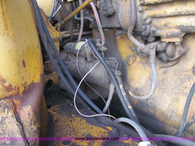 image for item F5709 1969 Caterpillar 627 twin engine motor scraper