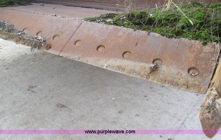 image for item F5709 1969 Caterpillar 627 twin engine motor scraper