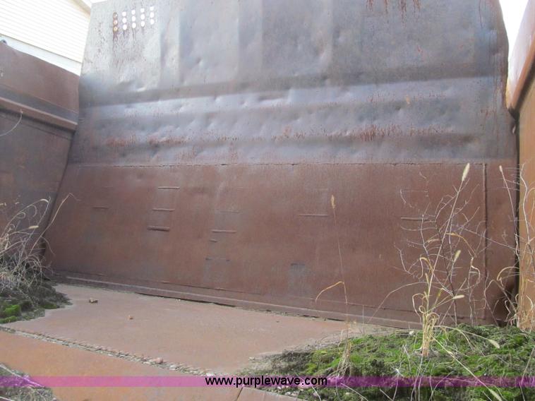 image for item F5709 1969 Caterpillar 627 twin engine motor scraper