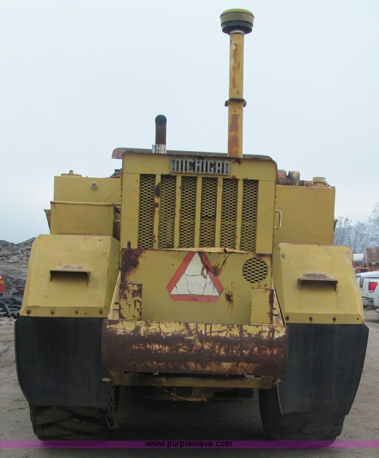 image for item F5716 Michigan 110-HT elevating scraper