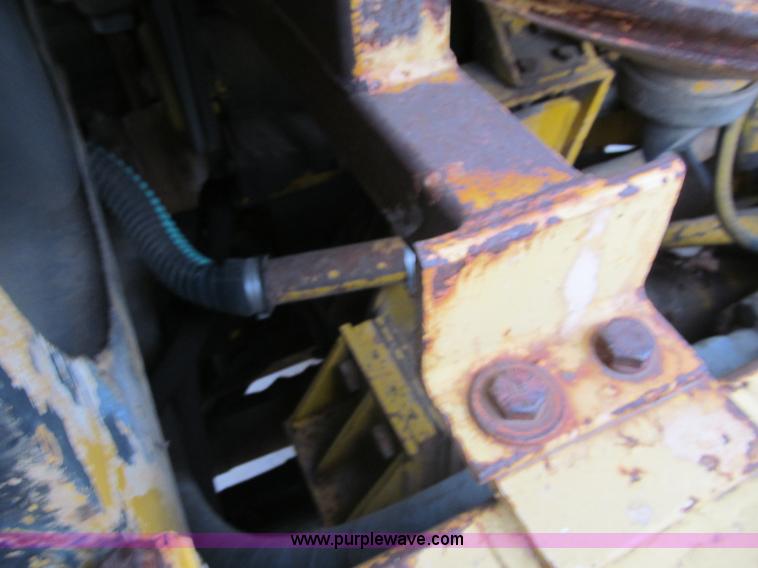 image for item F5716 Michigan 110-HT elevating scraper