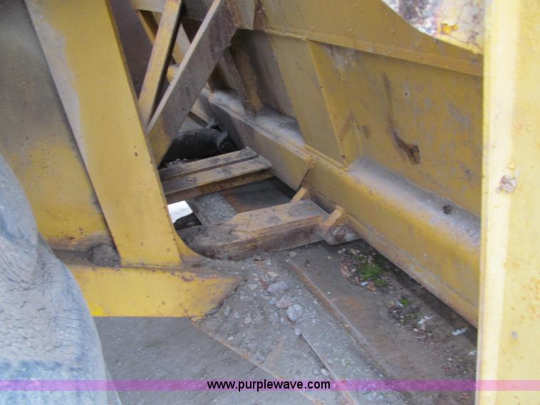 image for item F5716 Michigan 110-HT elevating scraper