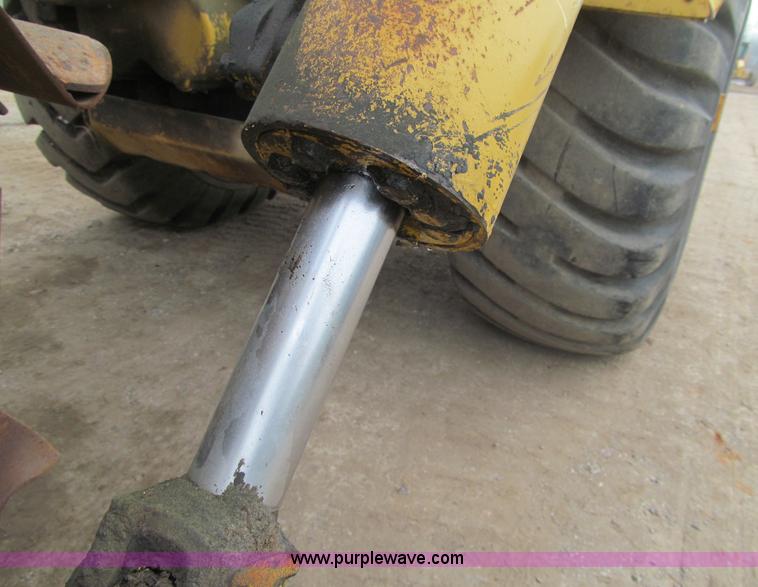 image for item F5716 Michigan 110-HT elevating scraper