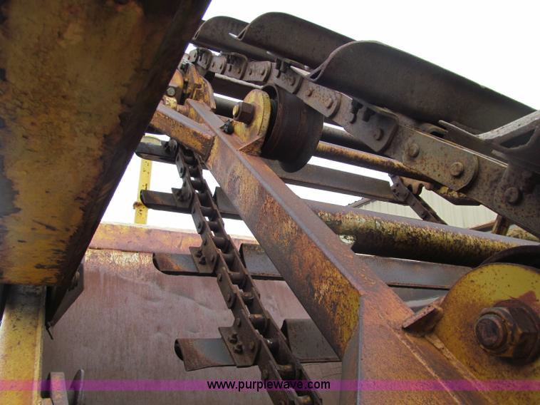 image for item F5716 Michigan 110-HT elevating scraper