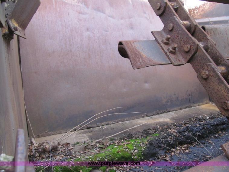 image for item F5716 Michigan 110-HT elevating scraper