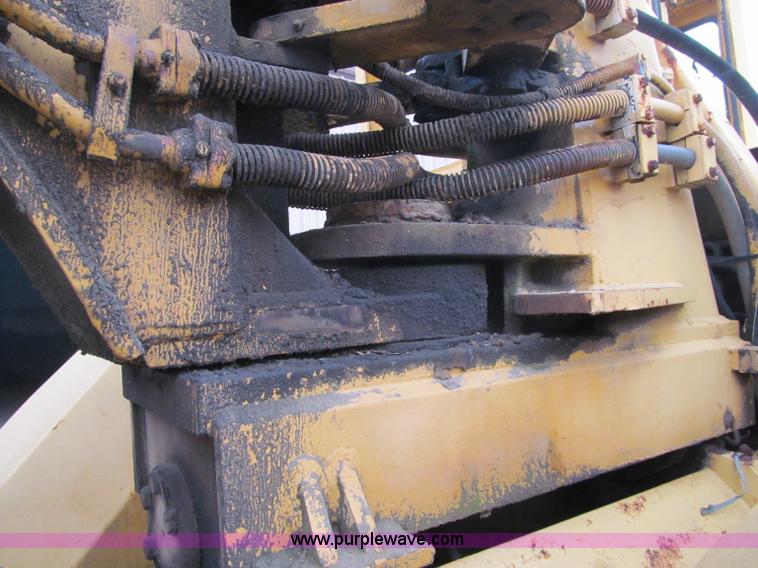 image for item F5716 Michigan 110-HT elevating scraper