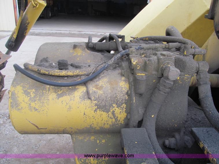 image for item F5716 Michigan 110-HT elevating scraper