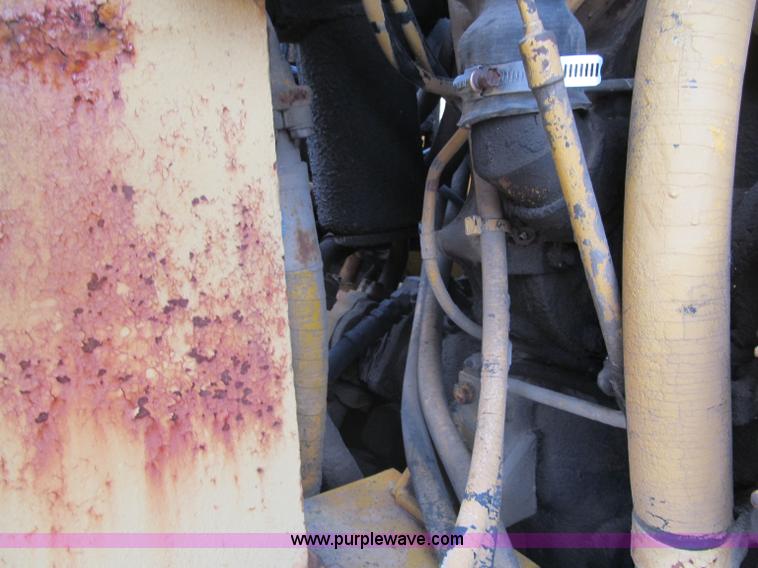 image for item F5716 Michigan 110-HT elevating scraper