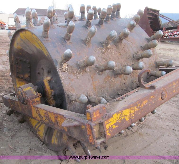 image for item F5723 Tow behind pad foot compactor