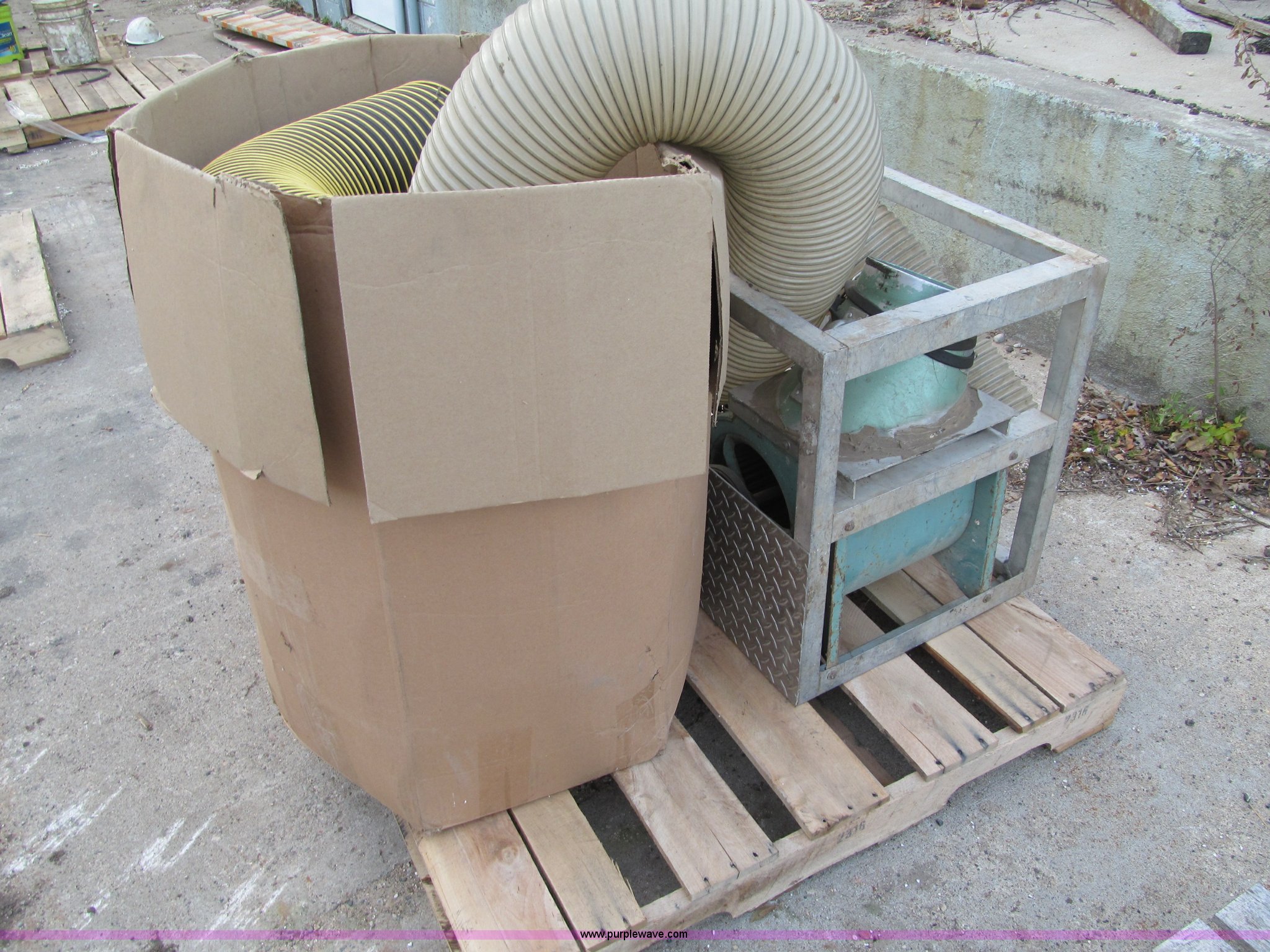 Sewer blower motor in Winona, MN Item F5653 sold Purple Wave