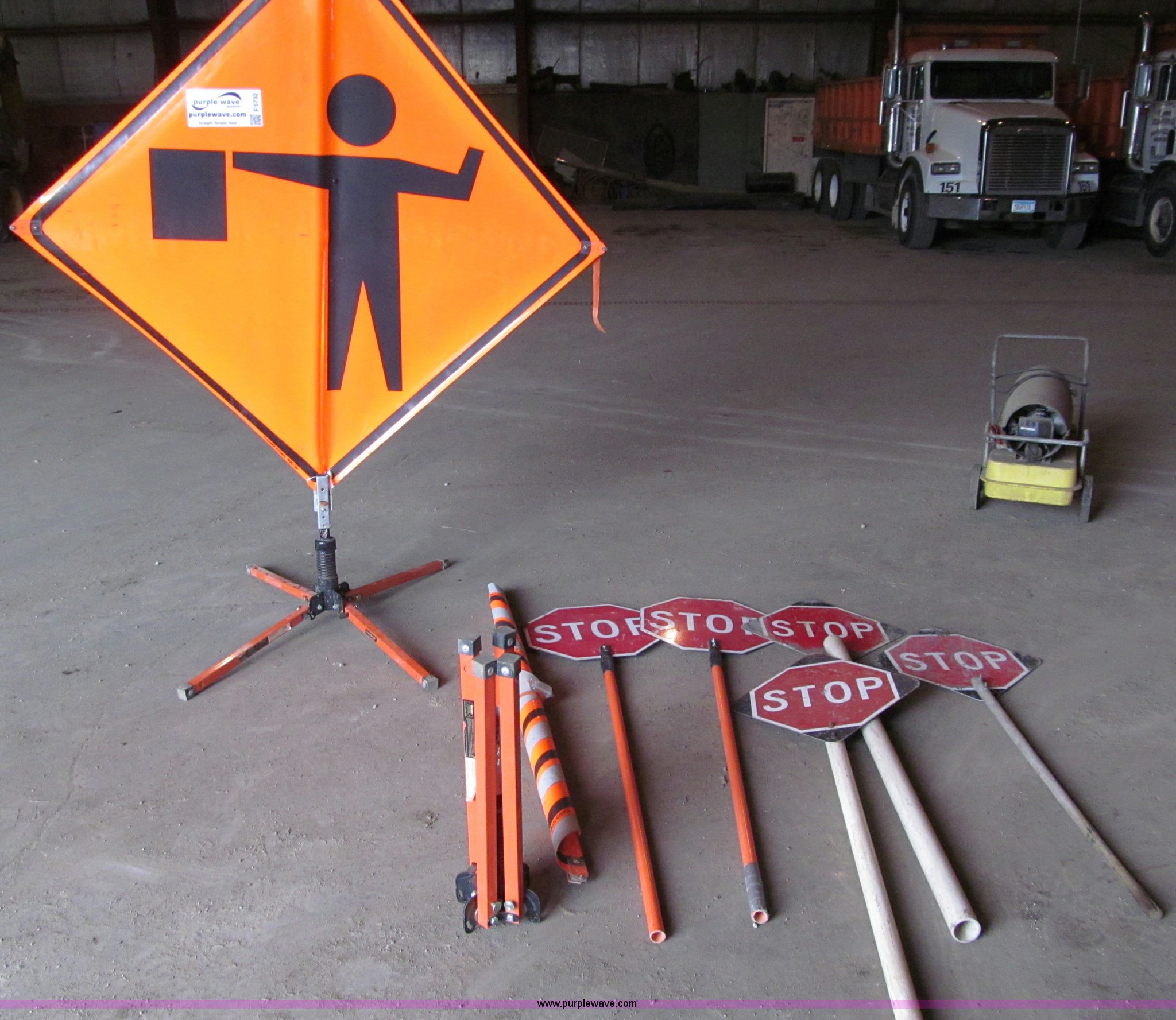 Portable flagging equipment in Winona, MN Item F5732 sold Purple Wave