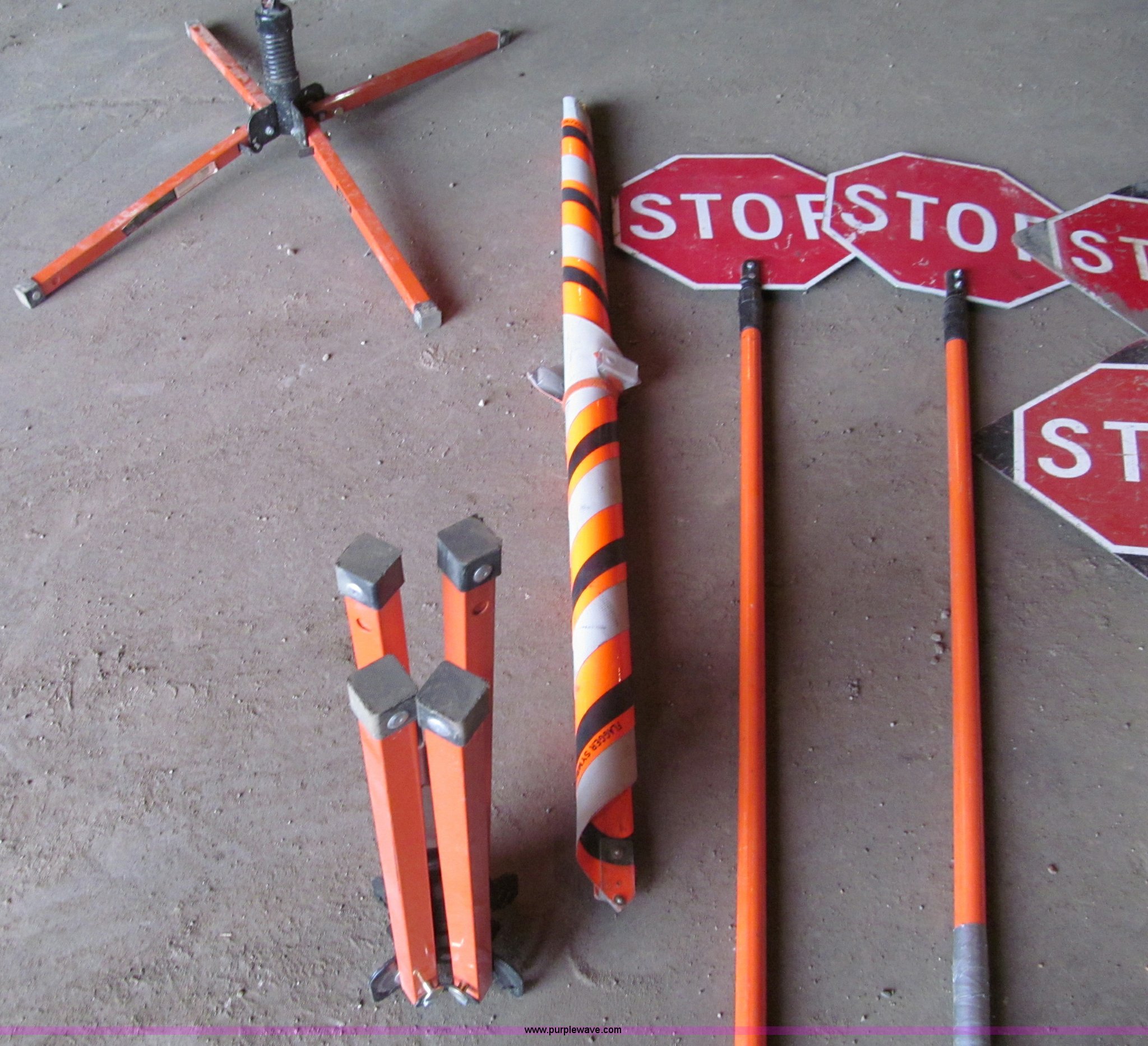 Portable flagging equipment in Winona, MN Item F5732 sold Purple Wave
