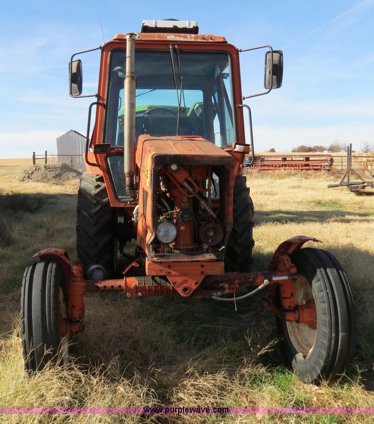 image for item B4543 Belaurus 802 tractor