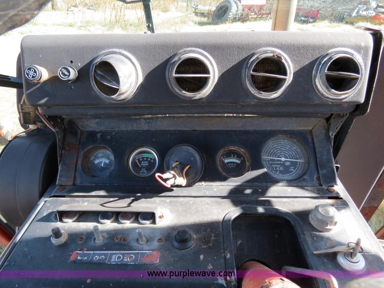 image for item B4543 Belaurus 802 tractor