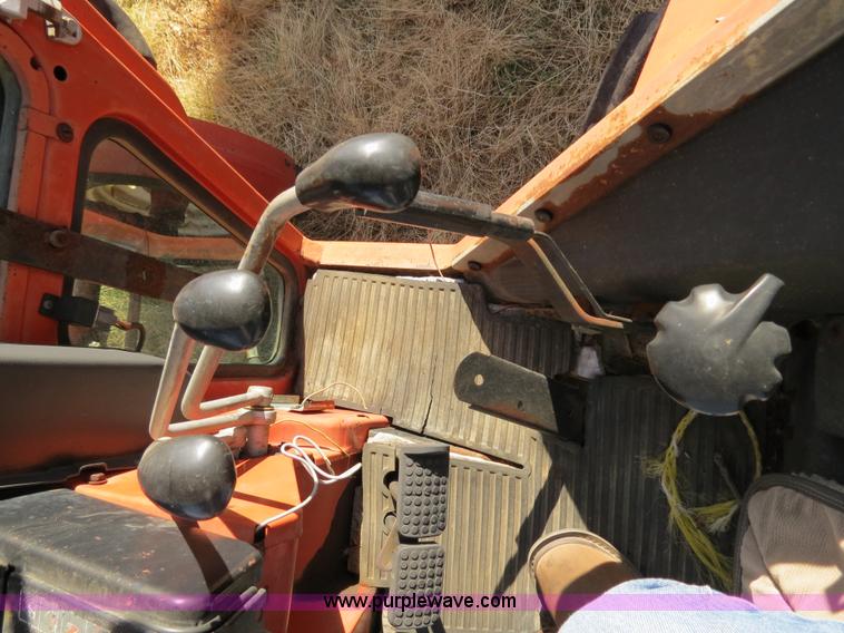 image for item B4543 Belaurus 802 tractor