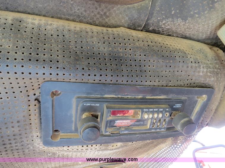 image for item B4543 Belaurus 802 tractor