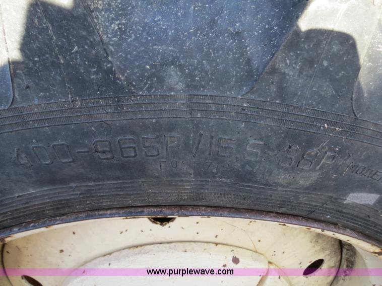 image for item B4543 Belaurus 802 tractor