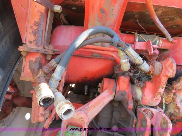 image for item B4543 Belaurus 802 tractor