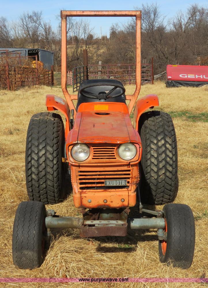 image for item B4544 Kubota L185 tractor
