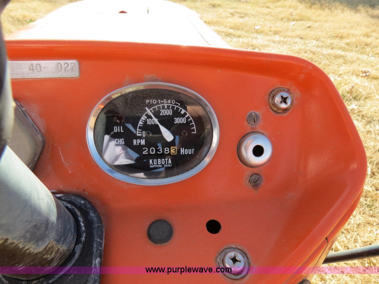 image for item B4544 Kubota L185 tractor