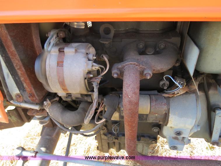 image for item B4544 Kubota L185 tractor