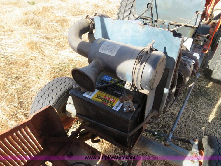 image for item B4544 Kubota L185 tractor