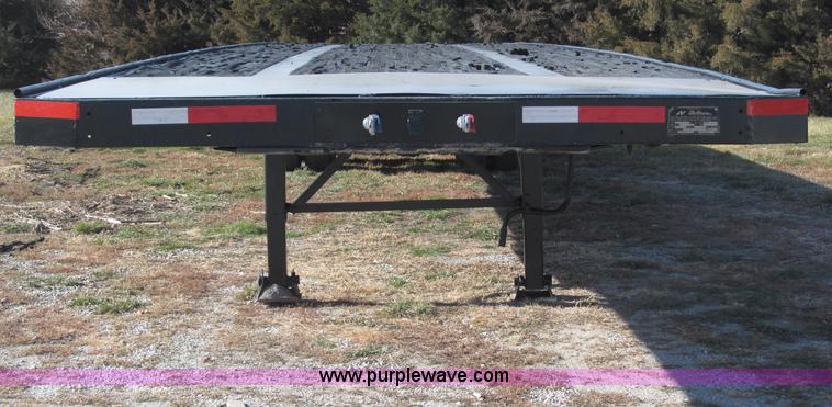 image for item B5287 1998 Nu Van 53102 triple axle semi trailer