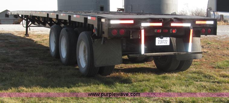 image for item B5287 1998 Nu Van 53102 triple axle semi trailer
