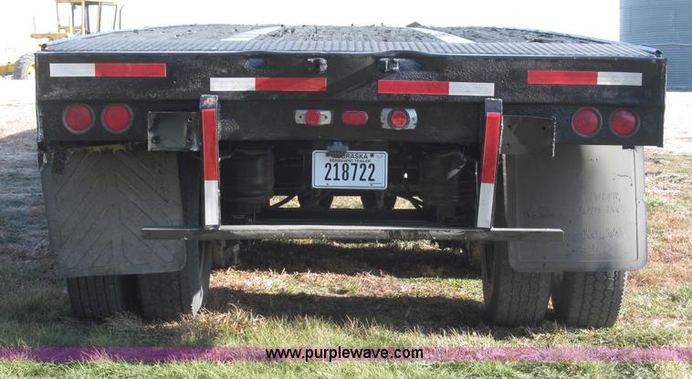 image for item B5287 1998 Nu Van 53102 triple axle semi trailer