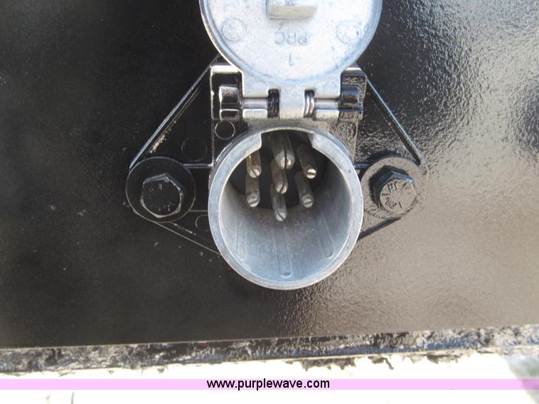 image for item B5287 1998 Nu Van 53102 triple axle semi trailer