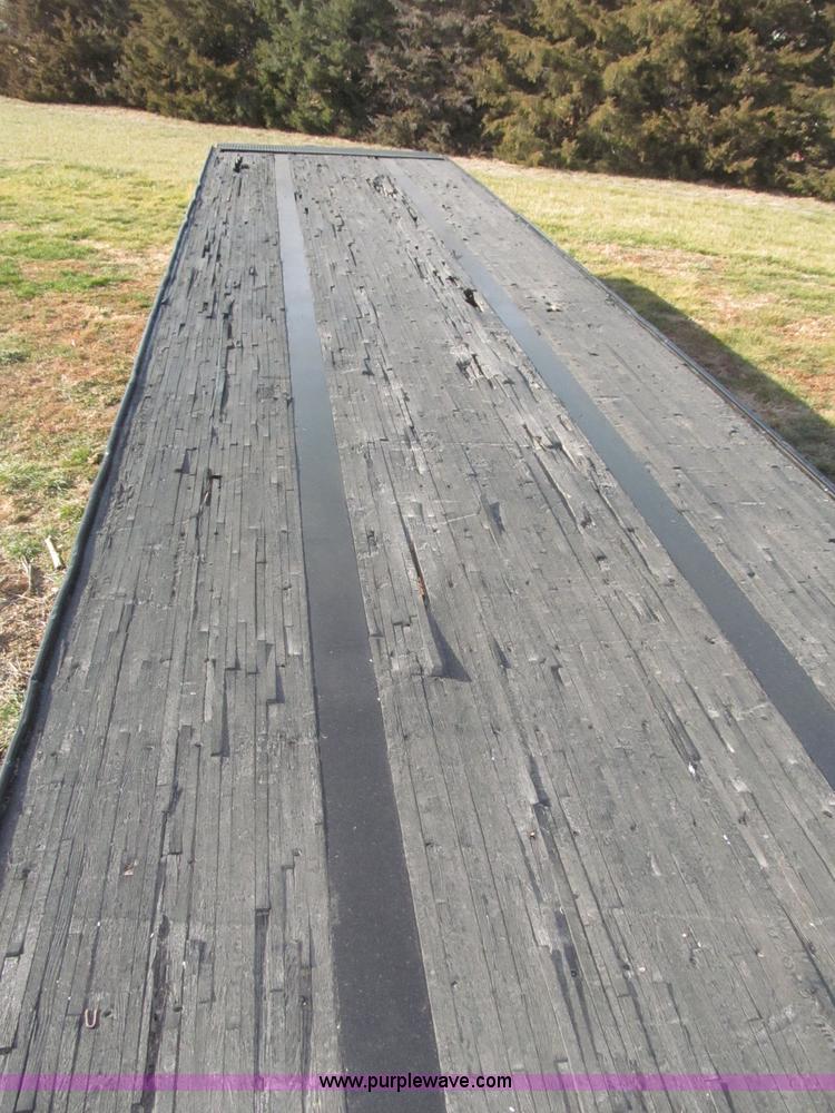 image for item B5287 1998 Nu Van 53102 triple axle semi trailer